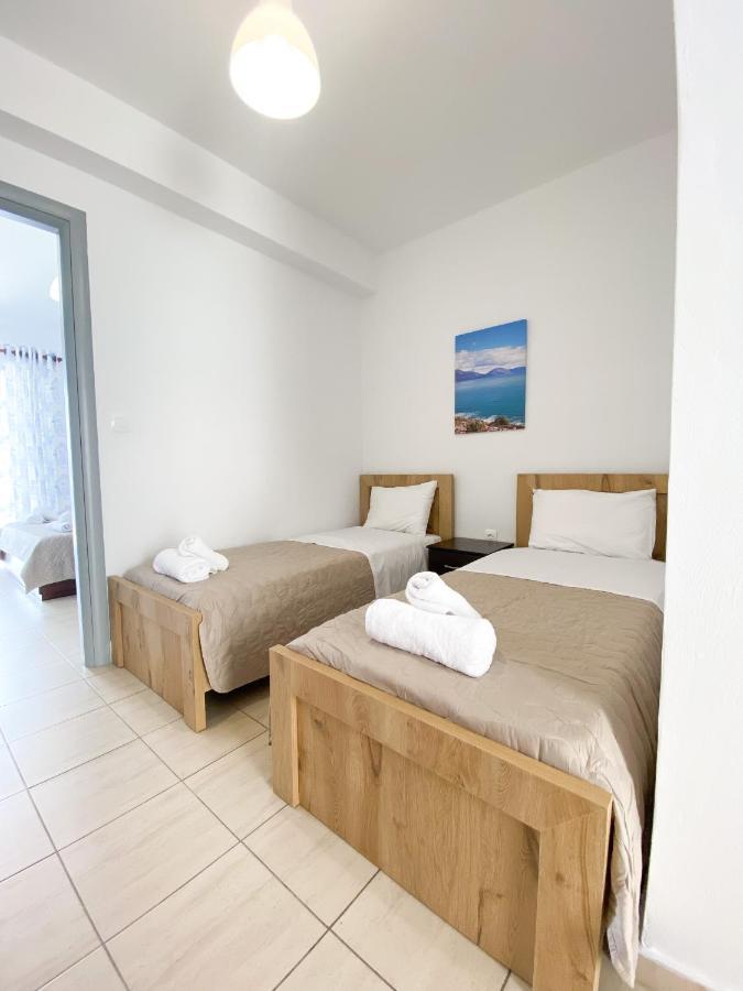 Acta'S Rooms Himare Buitenkant foto