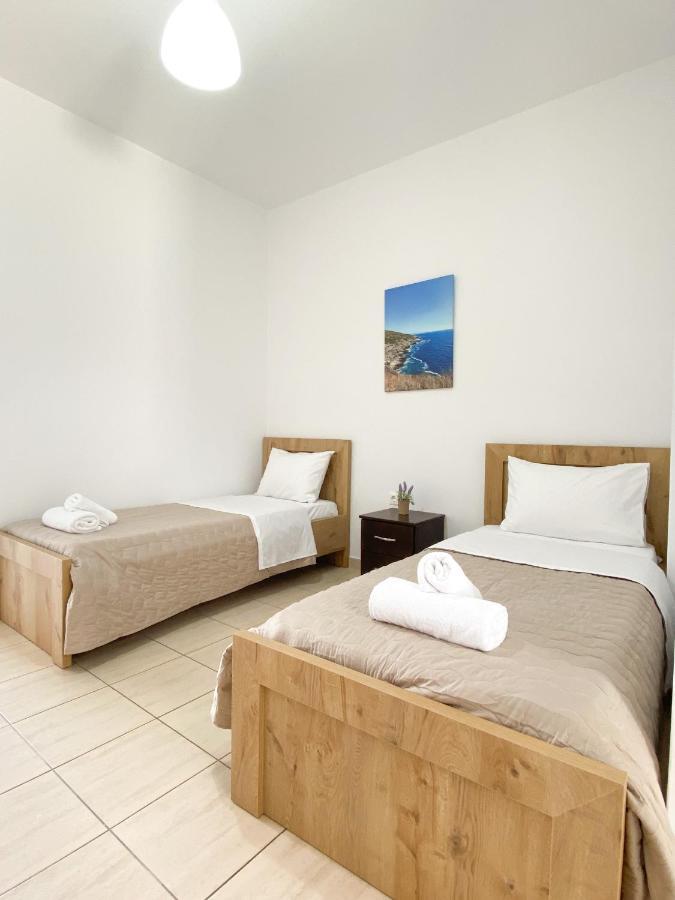 Acta'S Rooms Himare Buitenkant foto